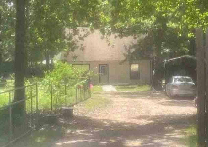 1st image of 14193 Forest Blvd