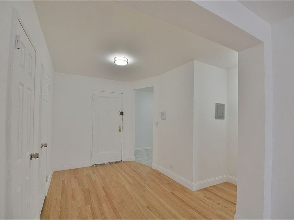 2nd image of 2420 Morris Ave APT 5G