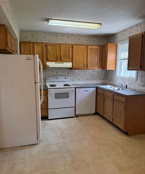 173 Victoria Ct #A — Photo 4