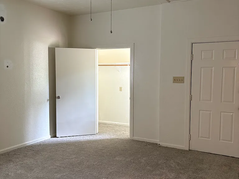 210 Fairway Dr — Photo 12