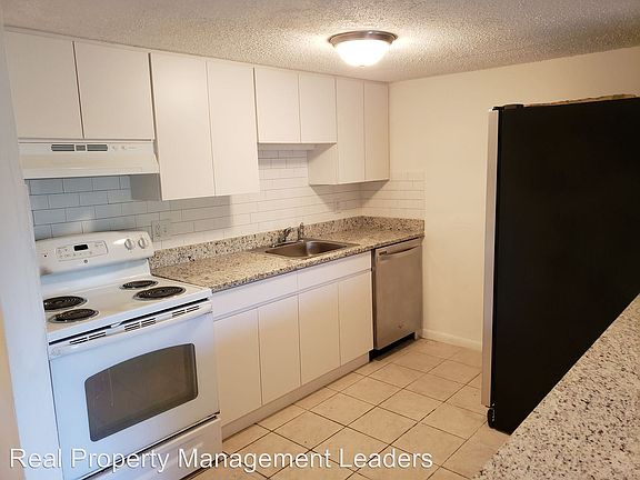5th image of 6912 Trout St