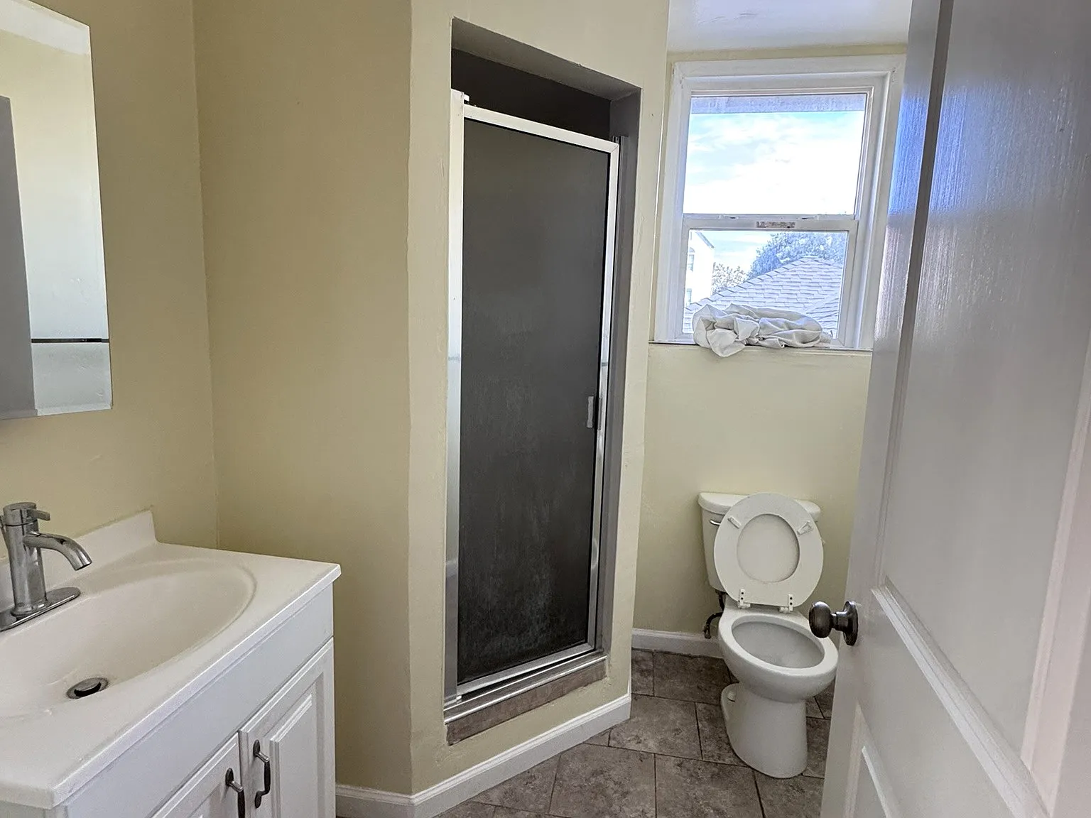 1 bed, 700 sqft, $1,950 — Photo 2