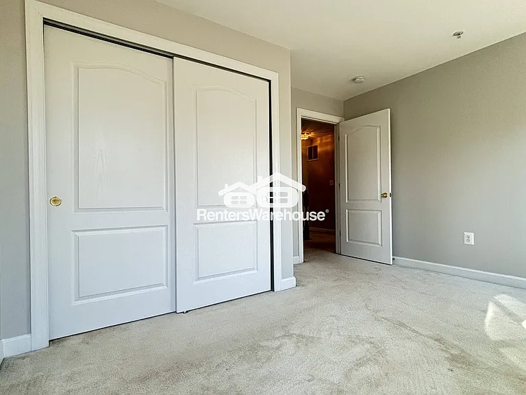 3511 Carriage Walk Ln — Photo 24