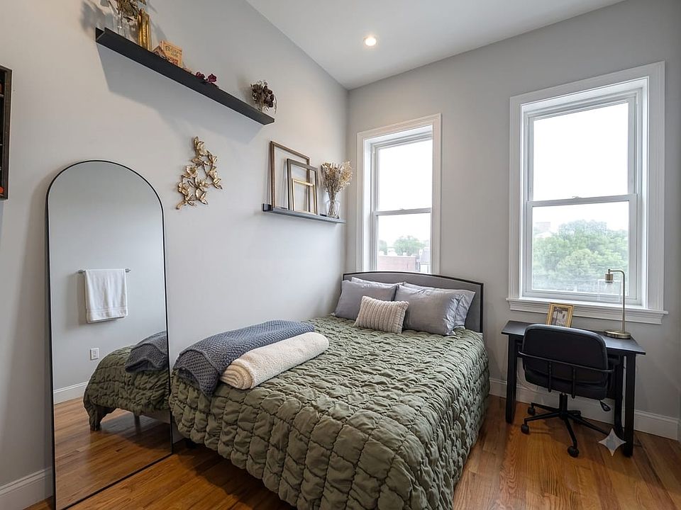 2nd image of 170 Harman St #1L