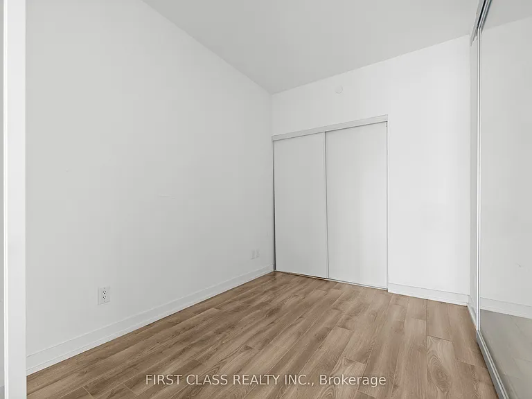 20 Edward St #1309 — Photo 21
