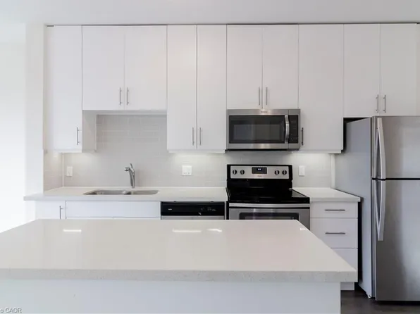 690 King St W #514, Kitchener, ON N2G 0B9