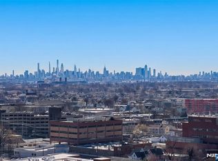 160 Overlook Ave APT 16C, Hackensack, NJ 07601