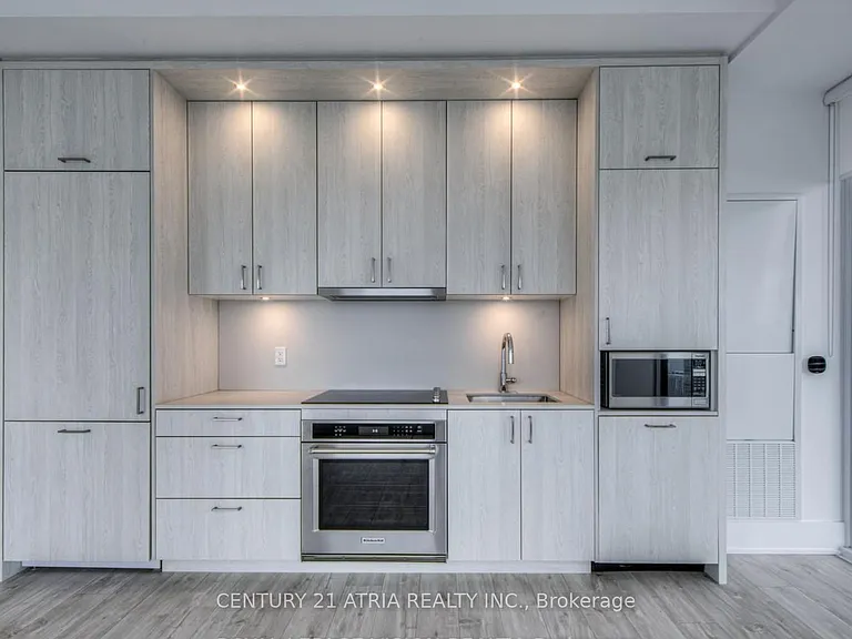 470 Front St W #1812 — Photo 2