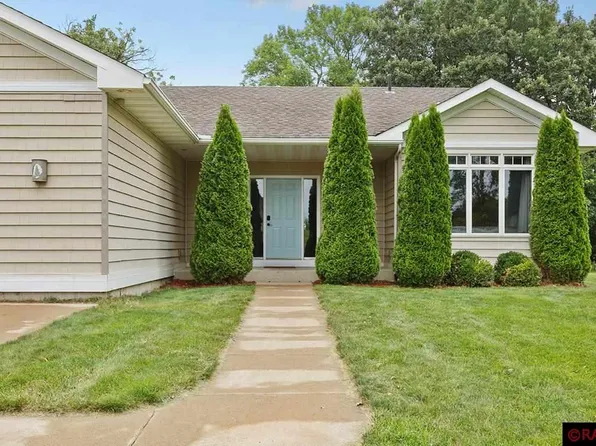 18682 Shelby Ct, Waterville, MN 56096