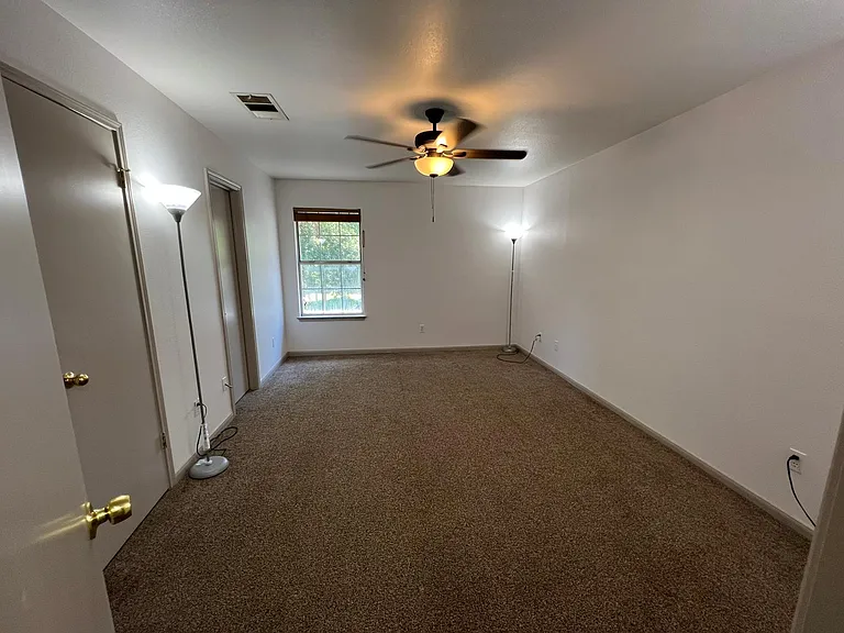 9708 Sugar Hill Dr #B — Photo 13
