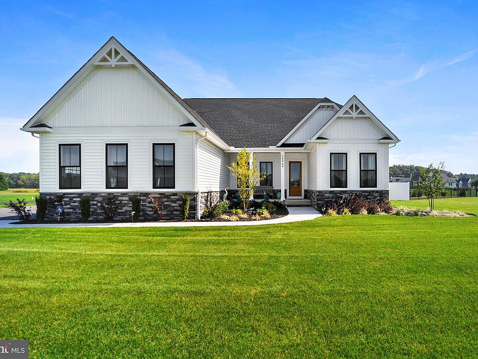 1st image of 26464 Kingston Ct