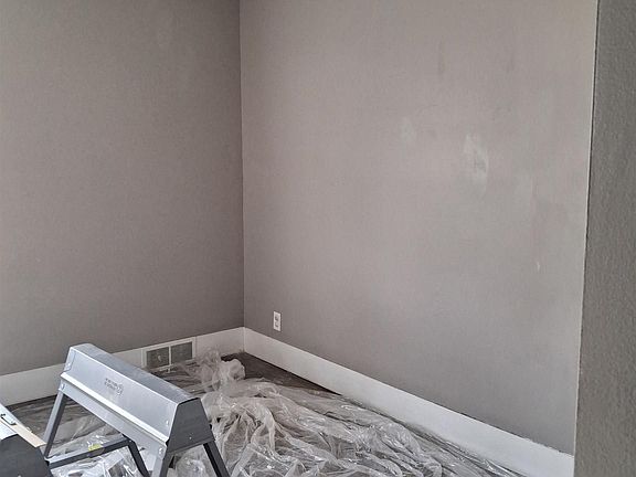 4th image of 1110 High St