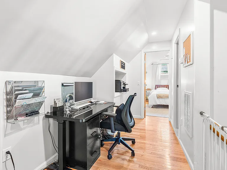 802 Martin Ave — Photo 15