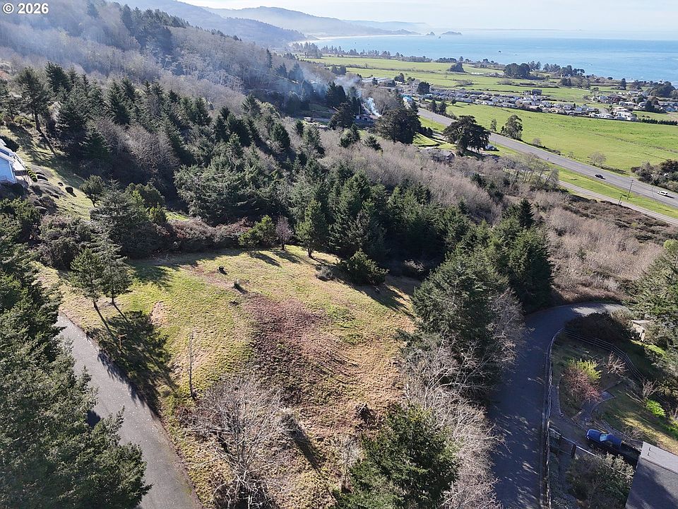 1st image of Harbor Vista Dr #1