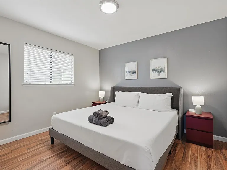 3454 Livingston Ln — Photo 29