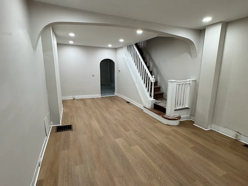 82 Mechanics Ave