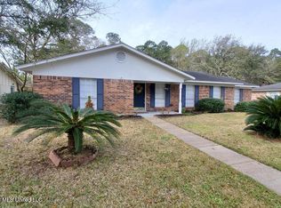 2207 Sandalwood Pl, Gautier, MS 39553