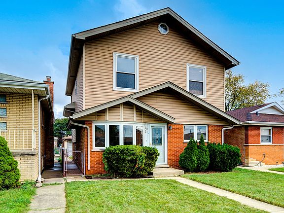 3rd image of 7827 Neenah Ave