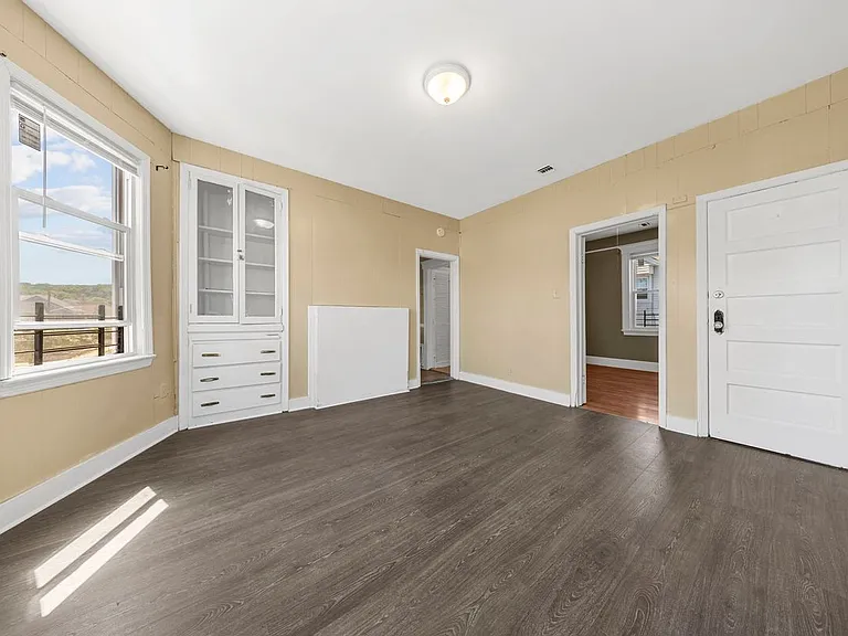 359 Belmont Ave — Photo 13