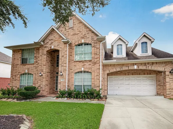 11314 Bucks Bridge Ln, Sugar Land, TX 77498