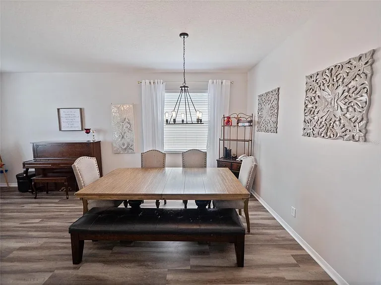 4904 Adair Oak Dr — Photo 12