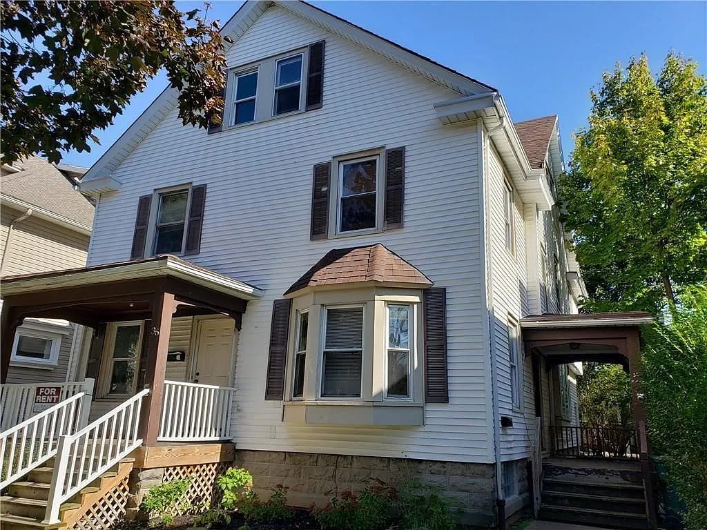 6 bed, 2.0 bath, 2000 sqft, $2,400 — Photo 1