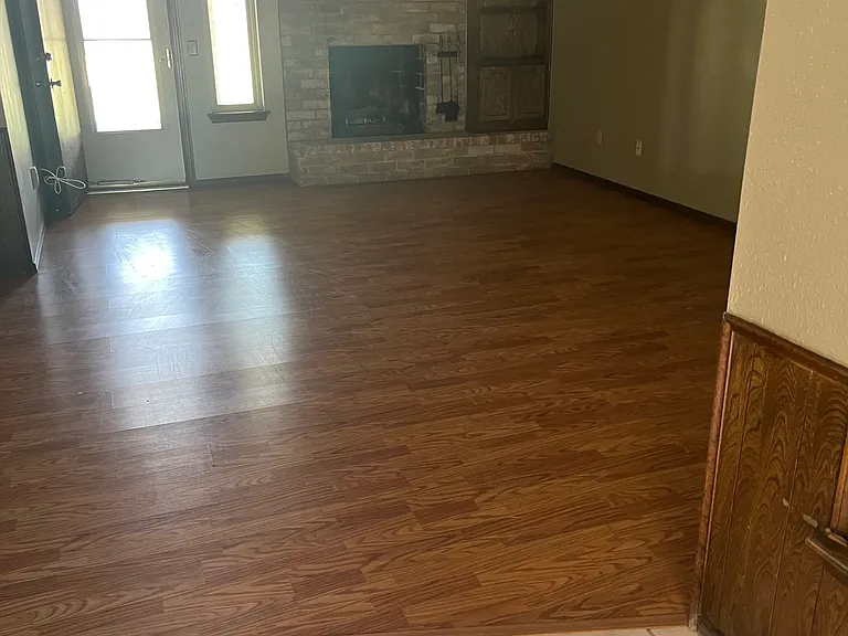 1612 W Carolina Ave — Photo 4