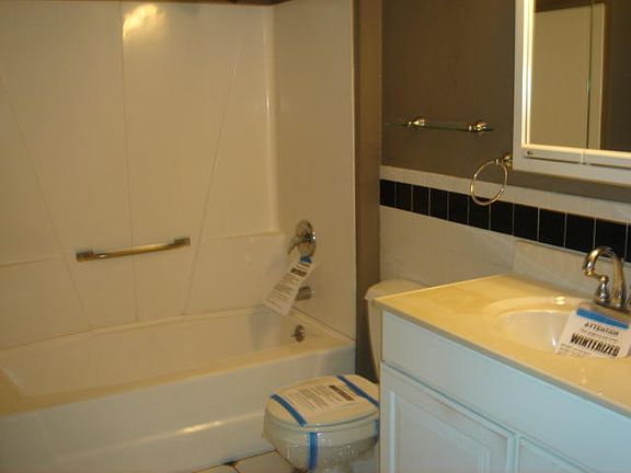 5th image of 2020 Onalaska Ave