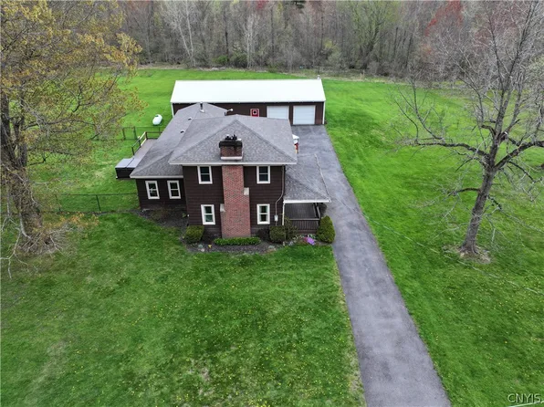 118 Tug Hill Rd, Oswego, NY 13126