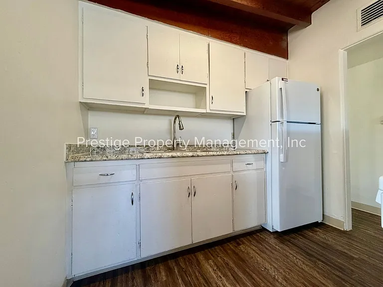 2834 N Richey Blvd — Photo 10
