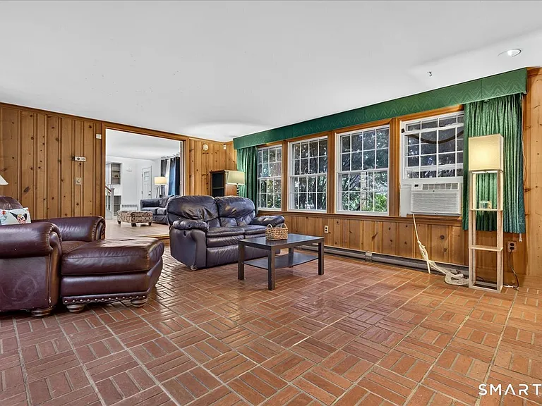 45 Richmond Ave — Photo 12
