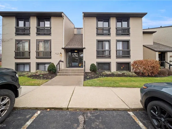 6250 Greenwood Pkwy APT 102, Northfield, OH 44067
