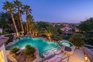 photo property thumbnail