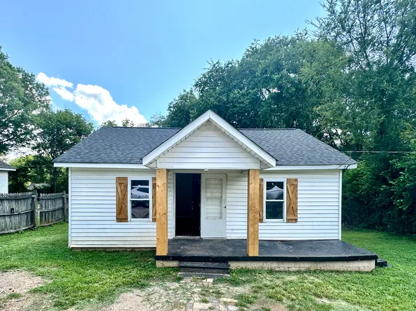 155 Camp St, Laurens, SC 29360