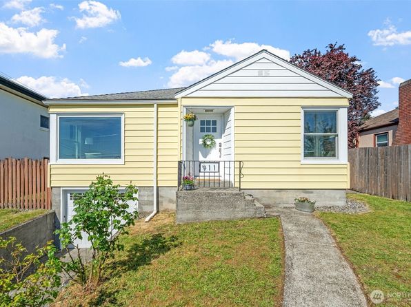 911 Ford Avenue, Bremerton, WA 98312