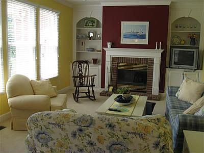 2nd image of 3229 Seton Hill Dr