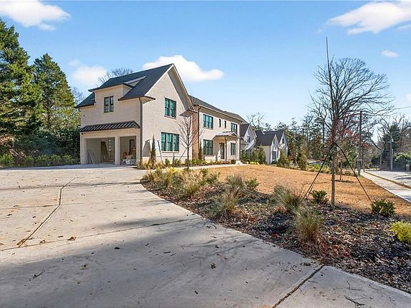 2nd image of 1445 W Wesley Rd NE