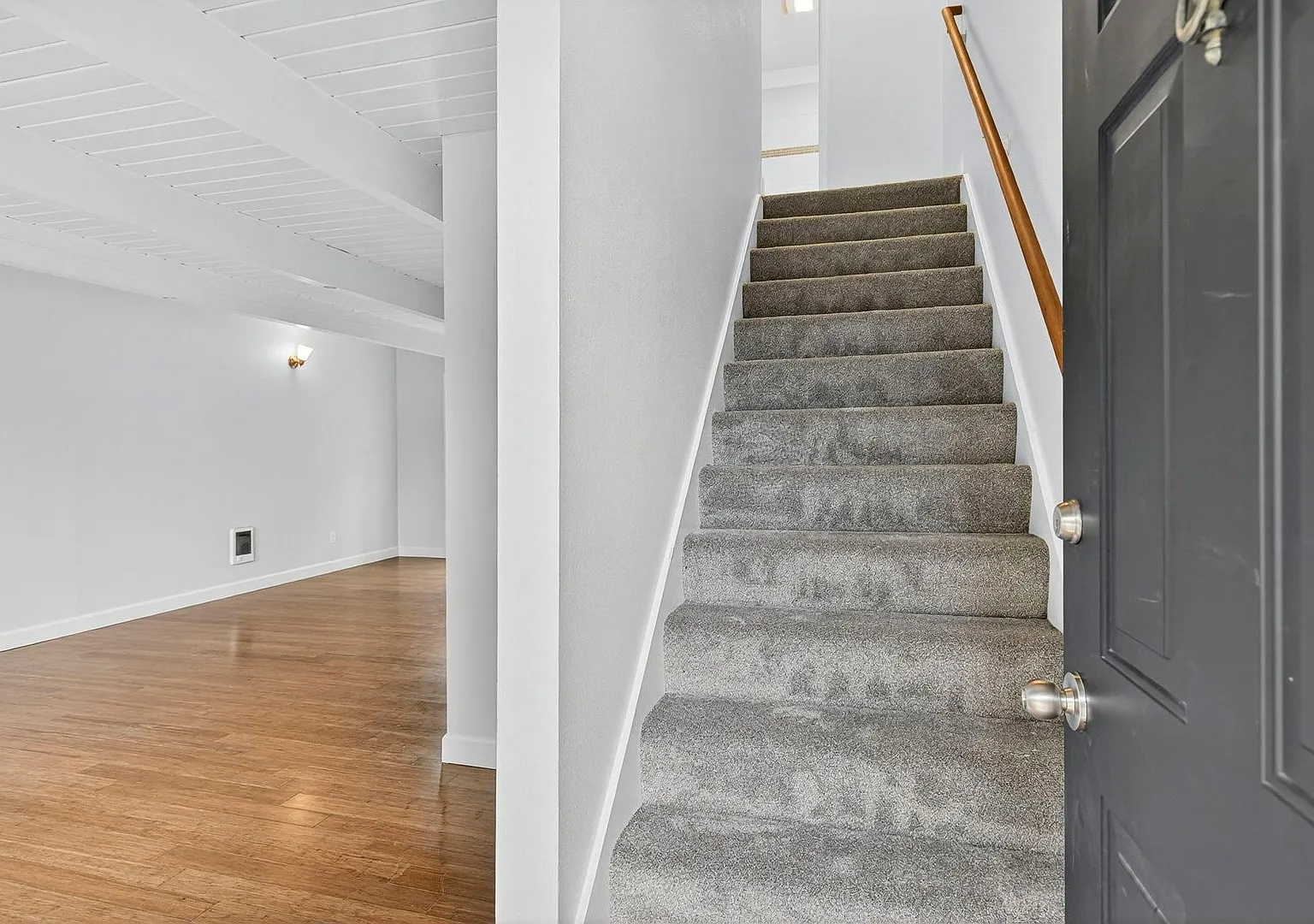 Capitol Terrace Apartments — Photo 2