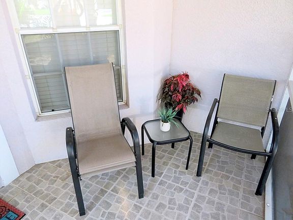 3rd image of 1613 Palace Ct