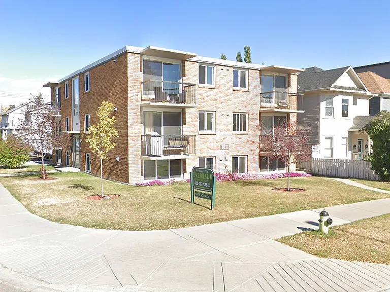 1640 12th Ave SW — Photo 1