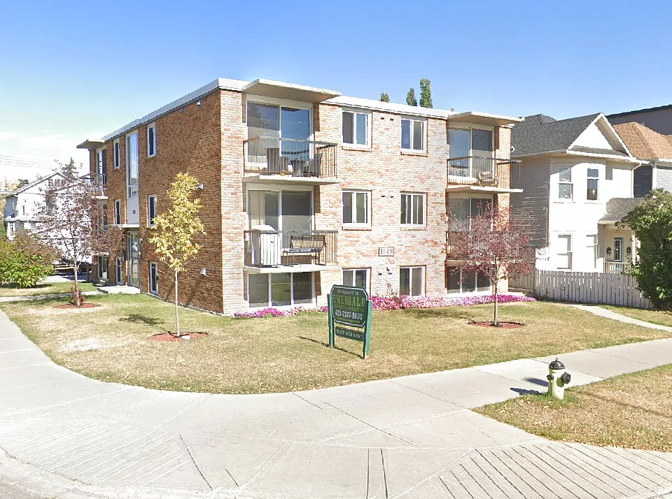 1640 12th Ave SW #102