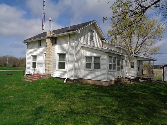 2nd image of 6020 Skuse Rd