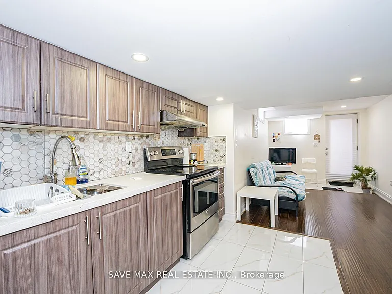 20 Desert Garden Dr #BASEMENT — Photo 2