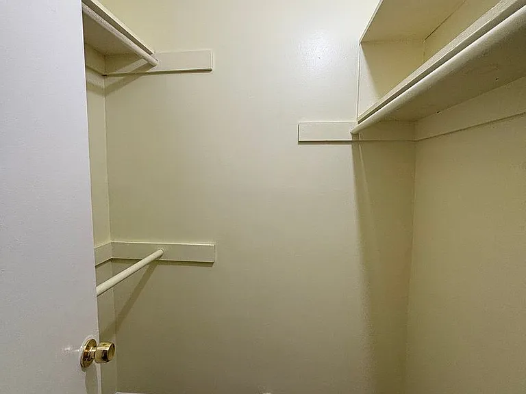 6065 California Ave — Photo 17
