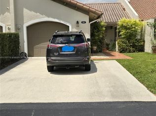 8666 SW 114th Pl, Miami, FL 33173