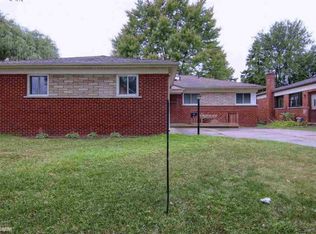 26319 Dover Ave, Warren, MI 48089