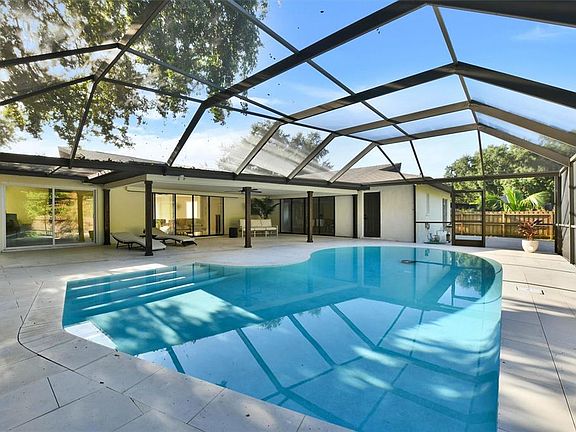 3rd image of 207 DUNBRIDGE DRIVE