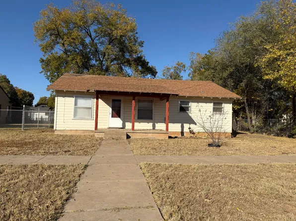 715 W Davis St, Memphis, TX 79245