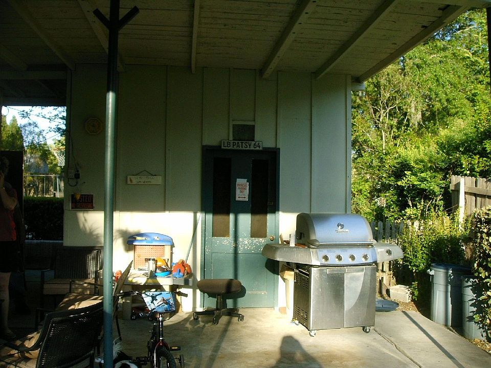 2nd image of 1385 White Ave