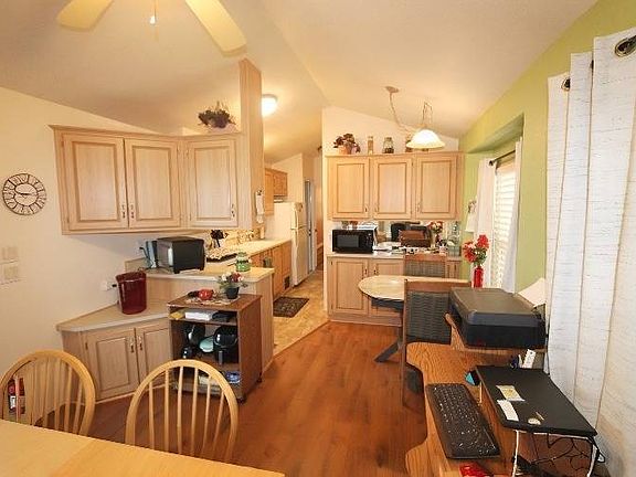 4th image of 1703 N Thornton Rd #396
